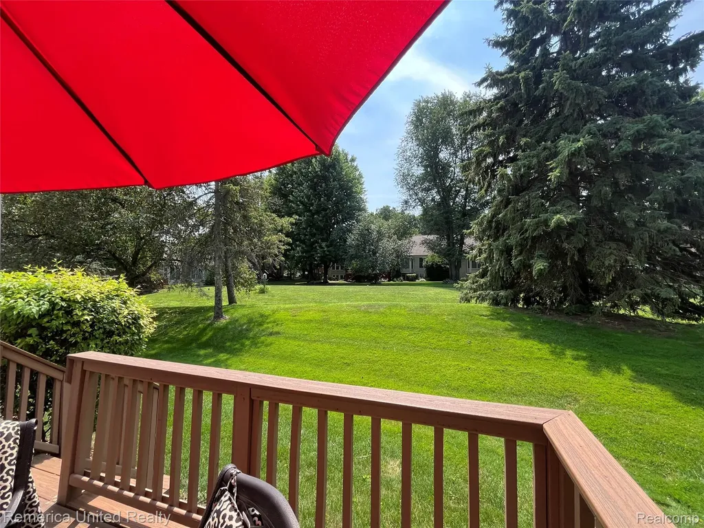 39677 Muirfield Lane Northville Township MI 48168