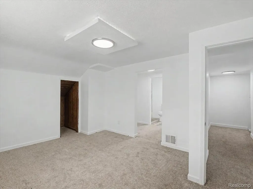 14250 Elmdale Street Detroit City MI 48213