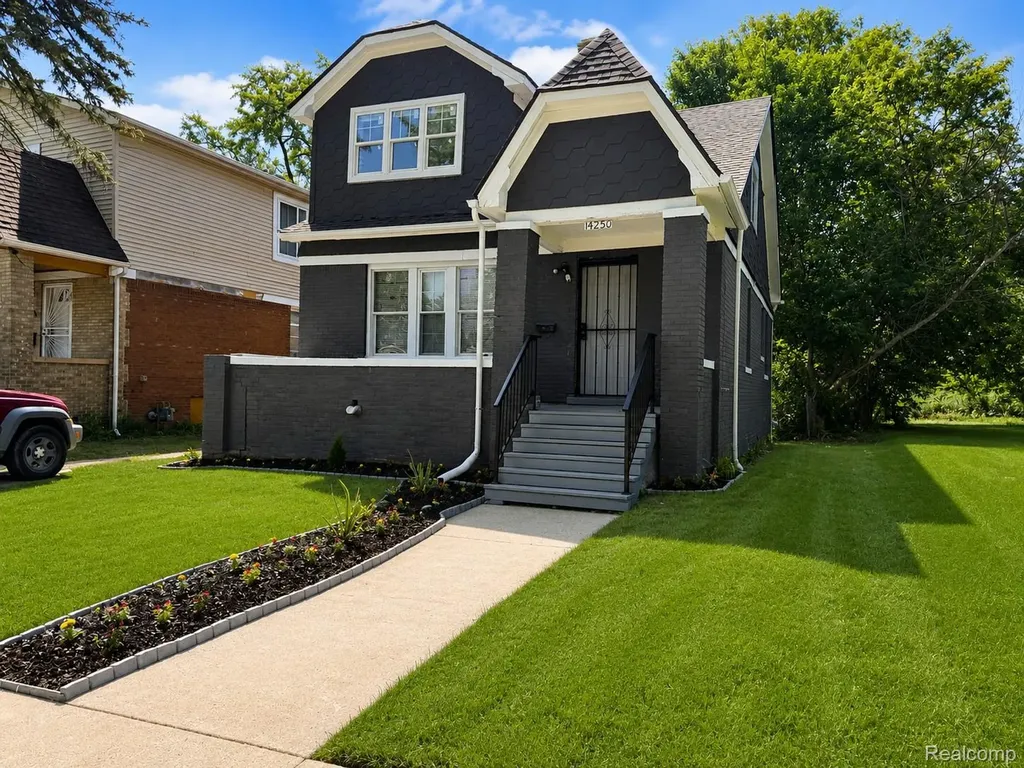 14250 Elmdale Street Detroit City MI 48213