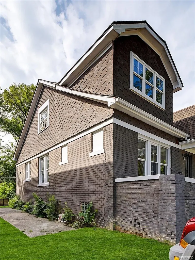 14250 Elmdale Street Detroit City MI 48213