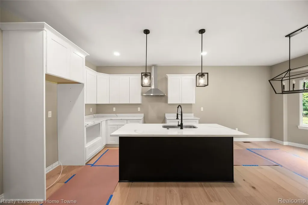34823 Cardinal Lane Richmond City MI 48062