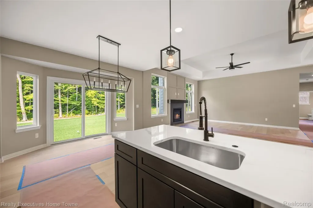 34823 Cardinal Lane Richmond City MI 48062