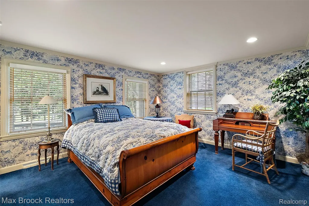 3945 Kirkland Court Bloomfield Charter Township MI 48302
