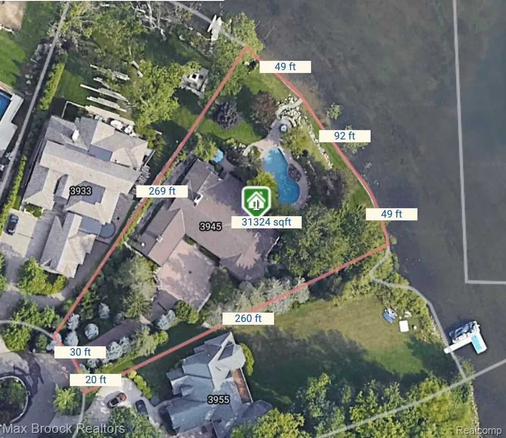 3945 Kirkland Court Bloomfield Charter Township MI 48302