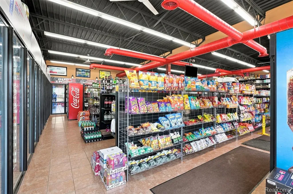 32640 Utica Road Fraser City MI 48026