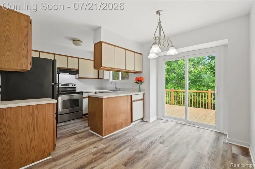 5608 Clinton River Drive Waterford Charter Township MI 48327