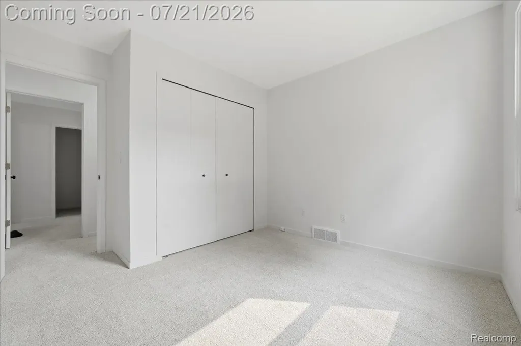 5608 Clinton River Drive Waterford Charter Township MI 48327