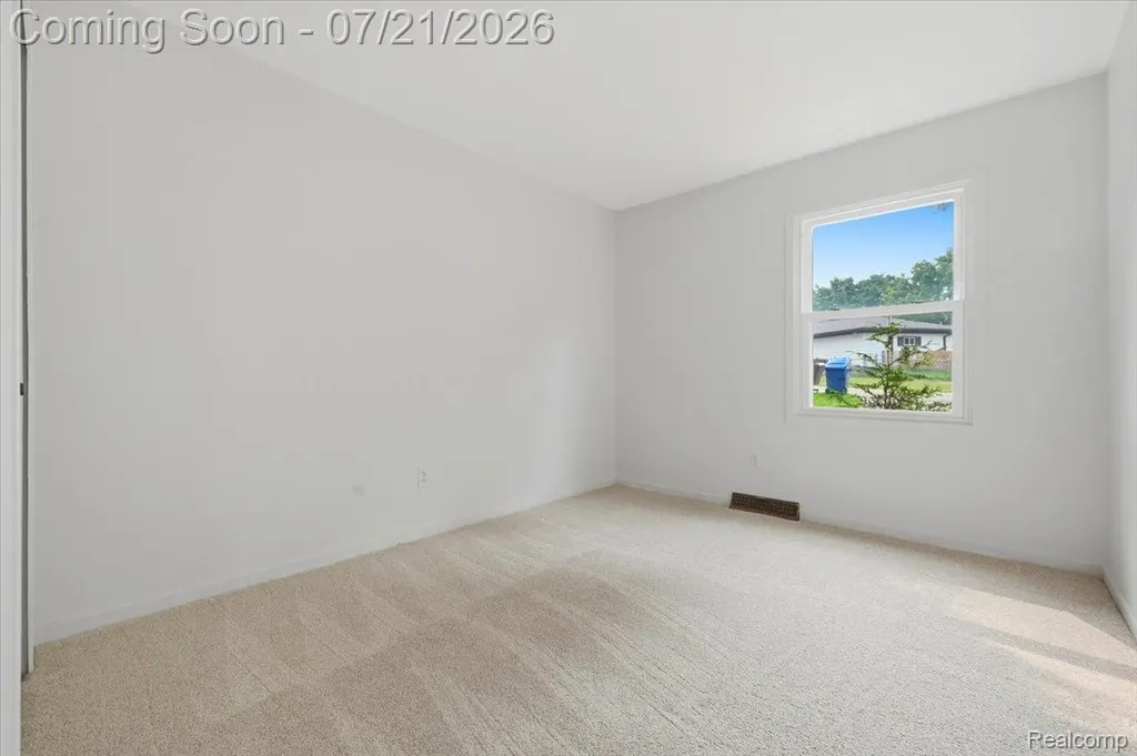 5608 Clinton River Drive Waterford Charter Township MI 48327