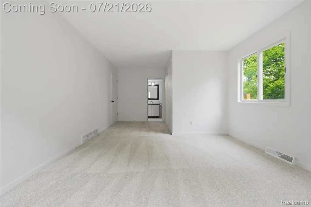 5608 Clinton River Drive Waterford Charter Township MI 48327
