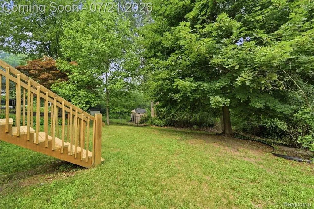 5608 Clinton River Drive Waterford Charter Township MI 48327