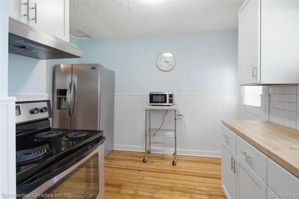 316 W Marshall Street Ferndale City MI 48220