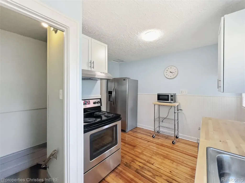 316 W Marshall Street Ferndale City MI 48220