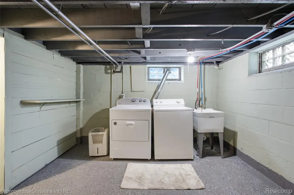 316 W Marshall Street Ferndale City MI 48220