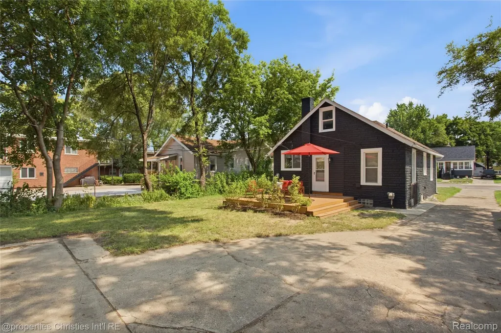 316 W Marshall Street Ferndale City MI 48220