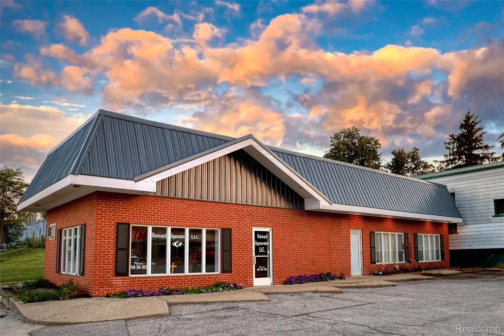 4253 Main Street Brown City City MI 48416