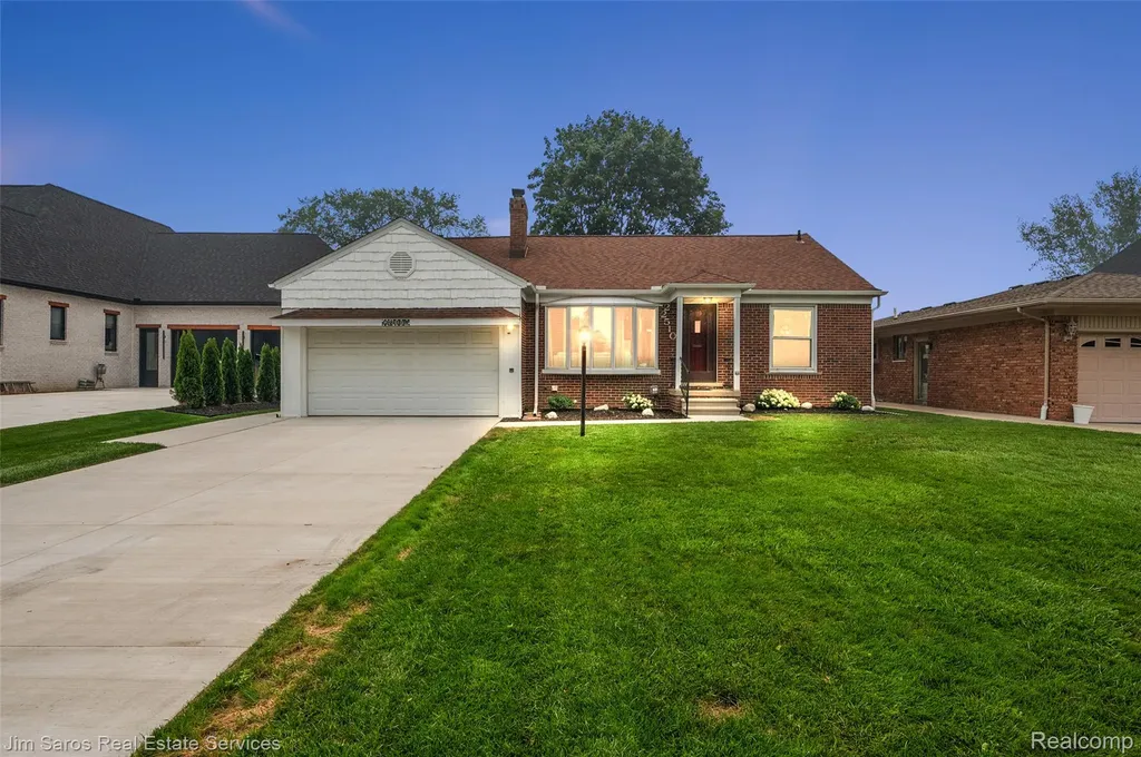 22510 Ardmore Park Drive St. Clair Shores City MI 48081