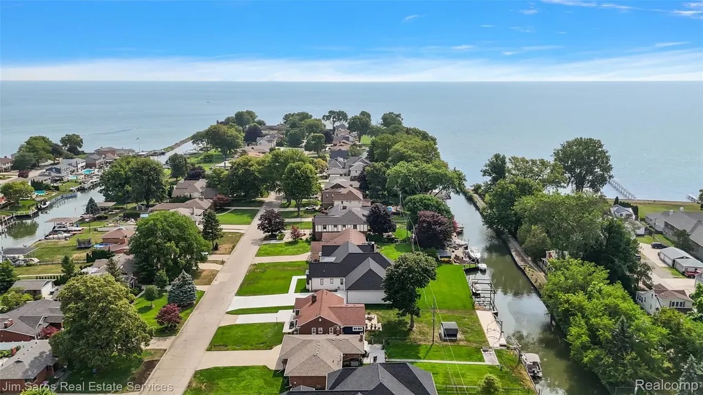 22510 Ardmore Park Drive St. Clair Shores City MI 48081