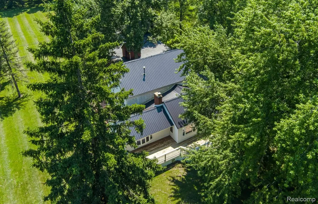 43995 Bemis Road Sumpter Township MI 48111