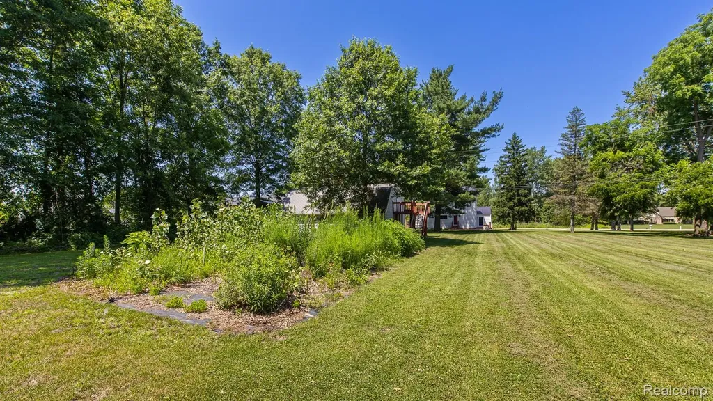 43995 Bemis Road Sumpter Township MI 48111