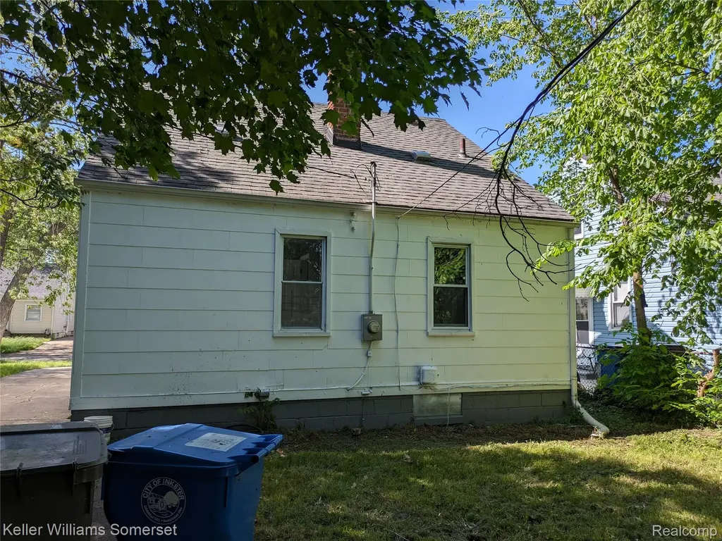 26671 W Hills Drive Inkster City MI 48141