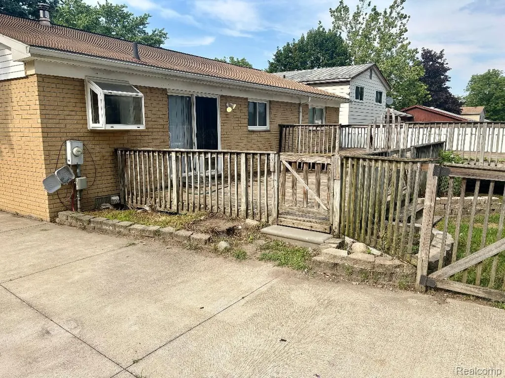 22725 Armstrong Avenue Brownstown Charter Township MI 48193