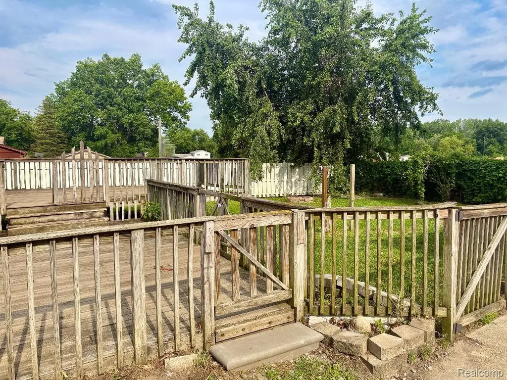 22725 Armstrong Avenue Brownstown Charter Township MI 48193