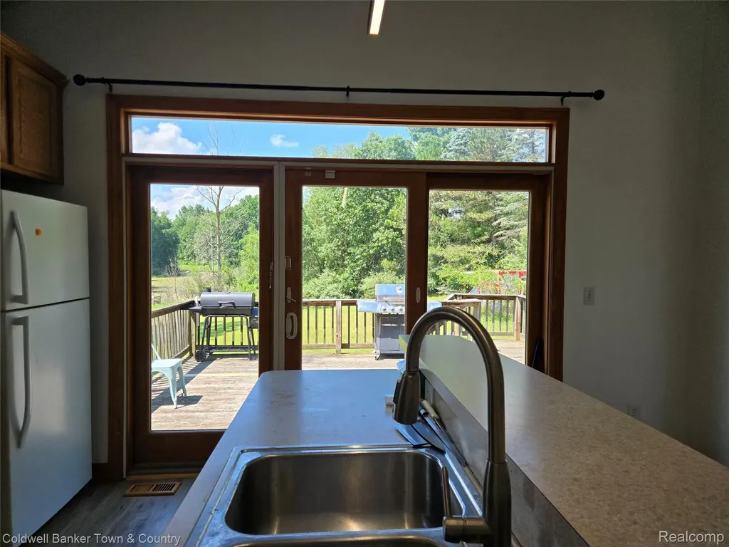 11428 Clark Road Springfield Charter Township MI 48350