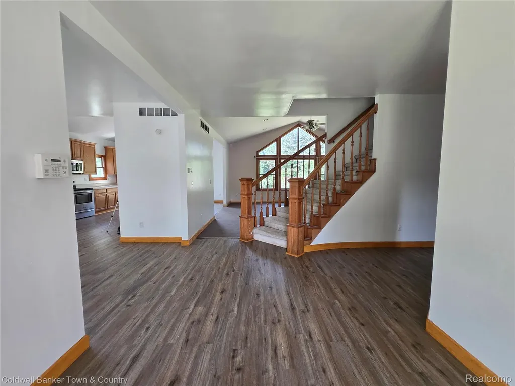 11428 Clark Road Springfield Charter Township MI 48350