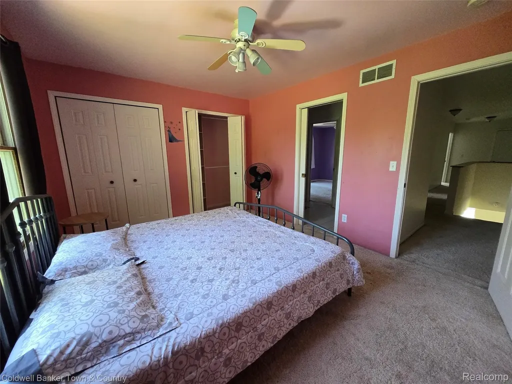 11428 Clark Road Springfield Charter Township MI 48350