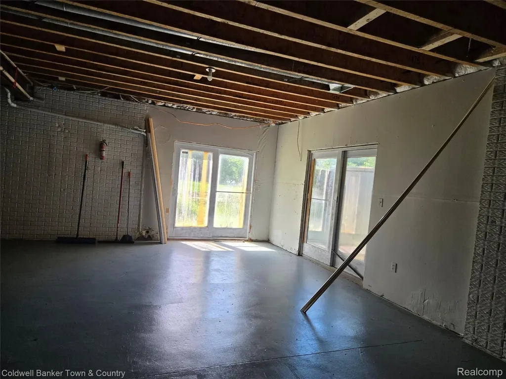 11428 Clark Road Springfield Charter Township MI 48350