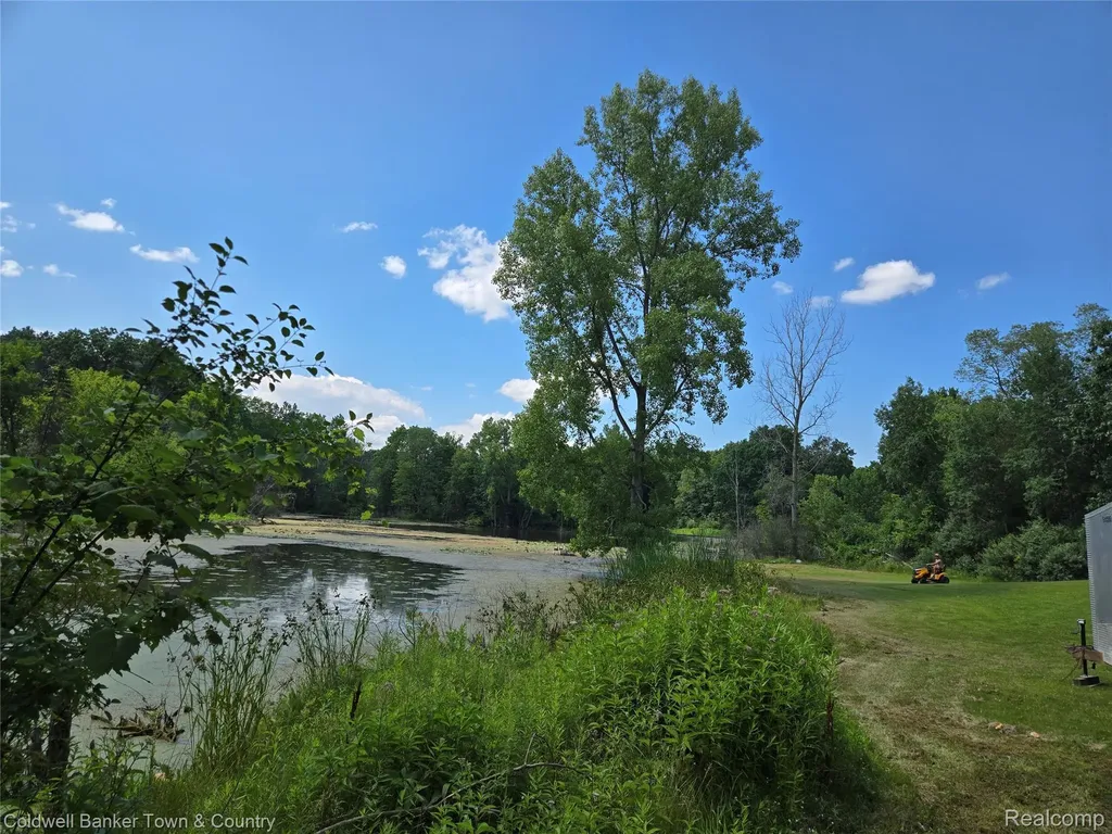 11428 Clark Road Springfield Charter Township MI 48350