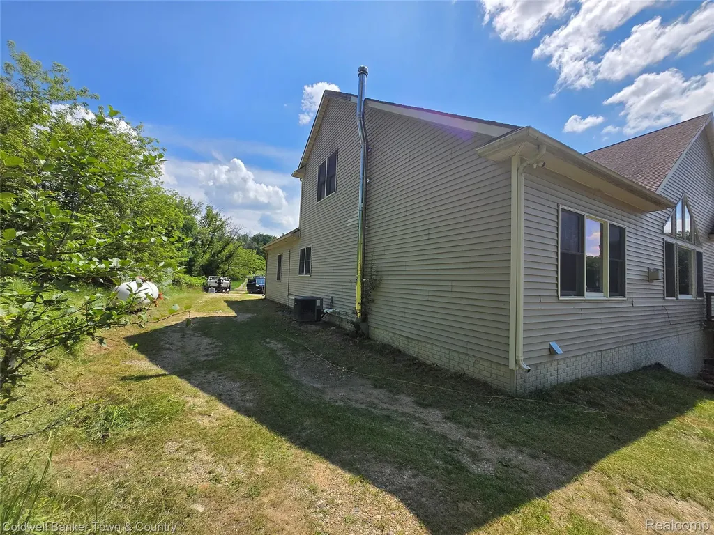 11428 Clark Road Springfield Charter Township MI 48350