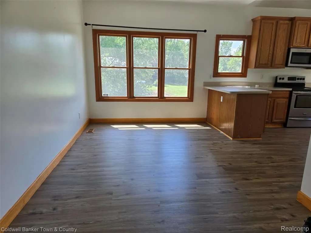 11428 Clark Road Springfield Charter Township MI 48350