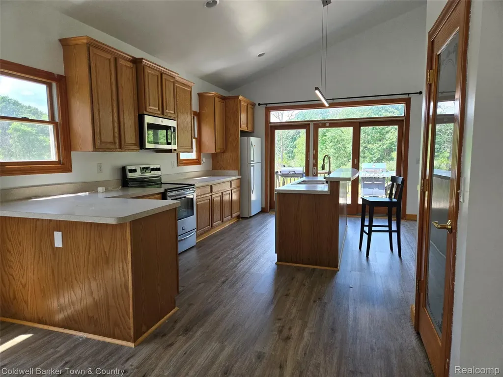 11428 Clark Road Springfield Charter Township MI 48350