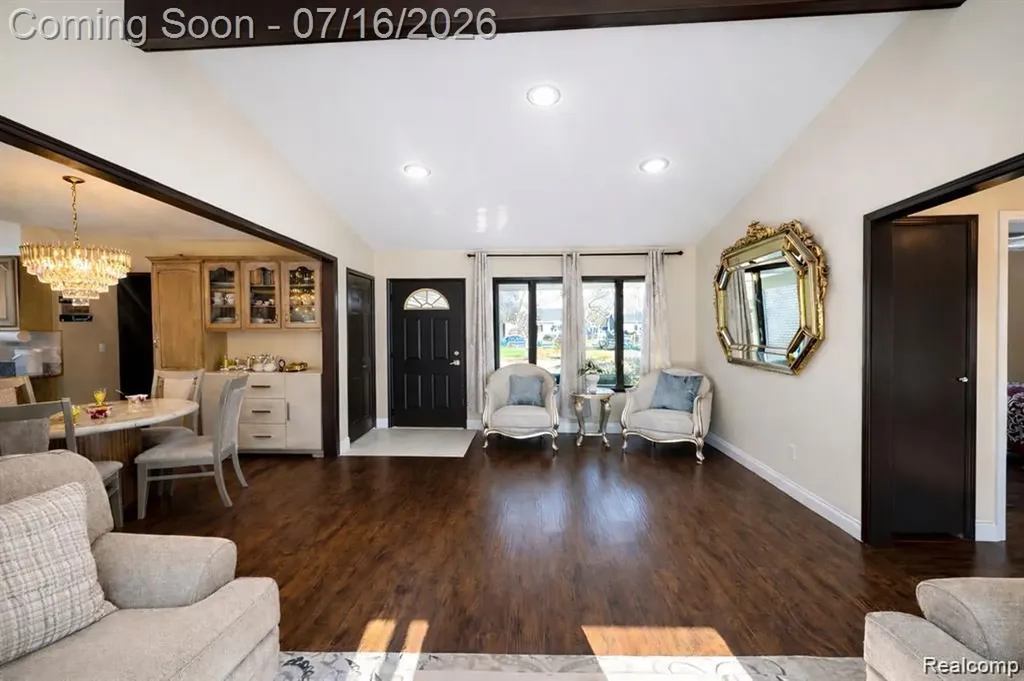 37209 Curwood Drive Sterling Heights City MI 48310
