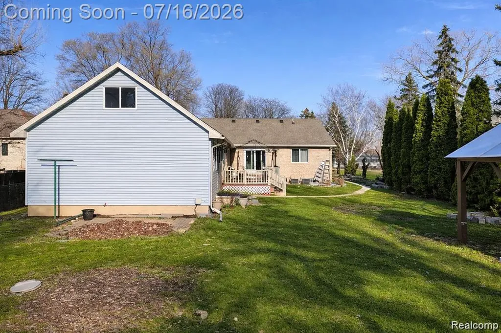 37209 Curwood Drive Sterling Heights City MI 48310