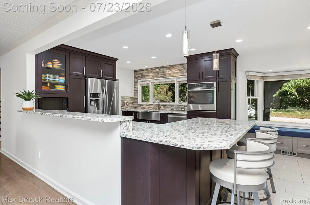 520 Hillboro Drive Bloomfield Hills City MI 48301