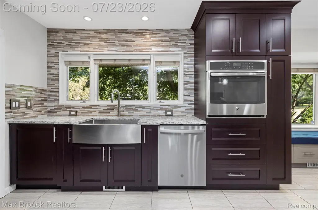 520 Hillboro Drive Bloomfield Hills City MI 48301