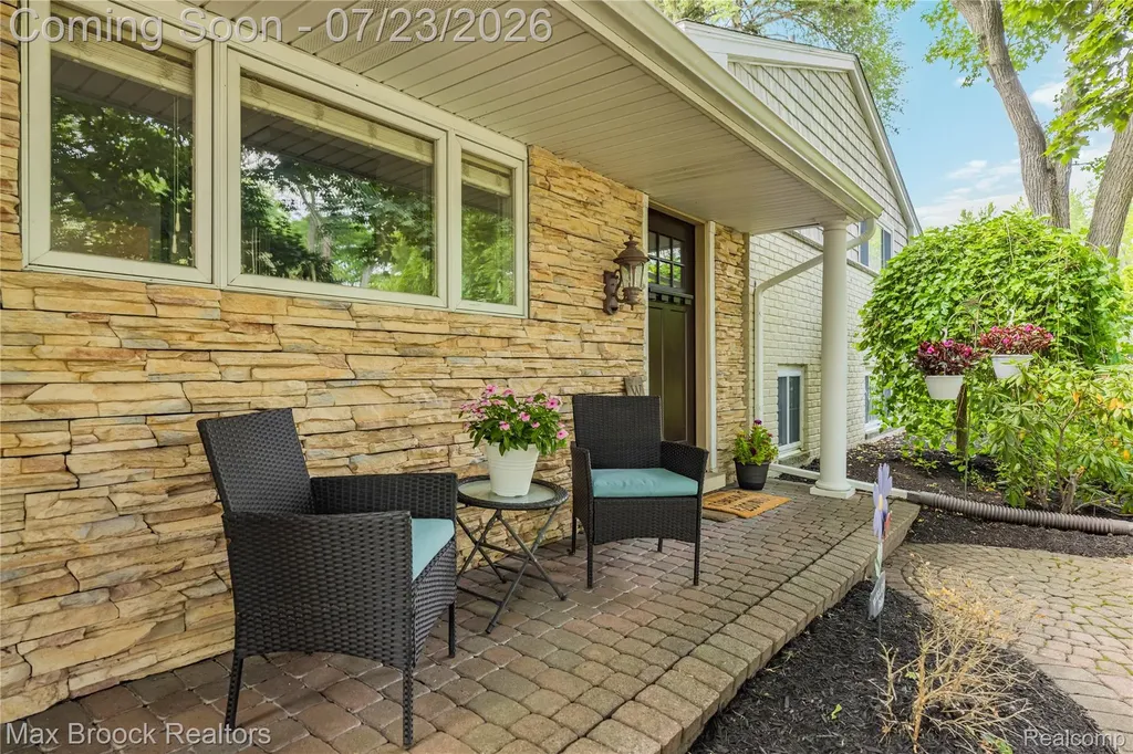 520 Hillboro Drive Bloomfield Hills City MI 48301