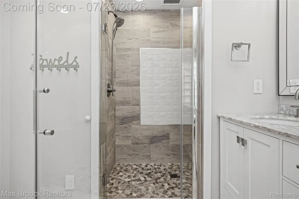 520 Hillboro Drive Bloomfield Hills City MI 48301