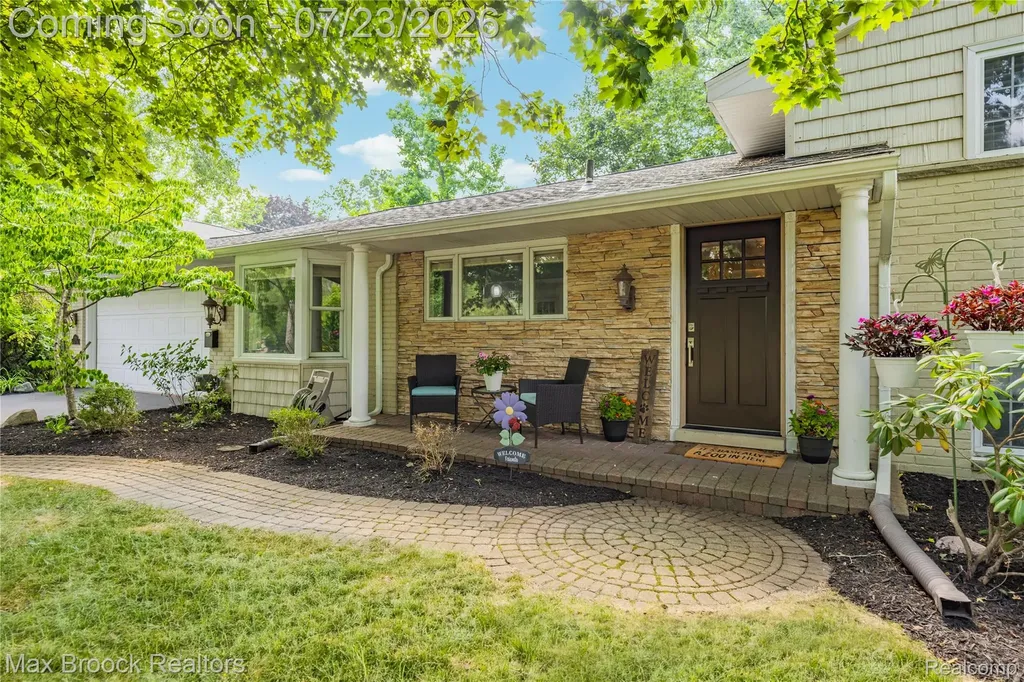 520 Hillboro Drive Bloomfield Hills City MI 48301