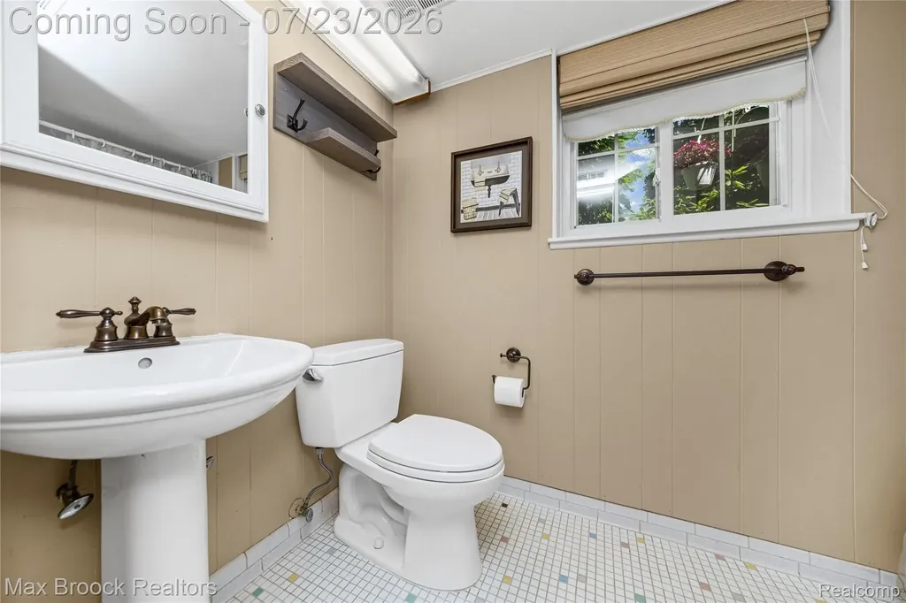 520 Hillboro Drive Bloomfield Hills City MI 48301