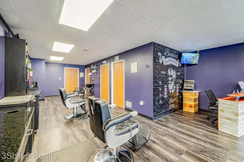 2235 West Road Trenton City MI 48183