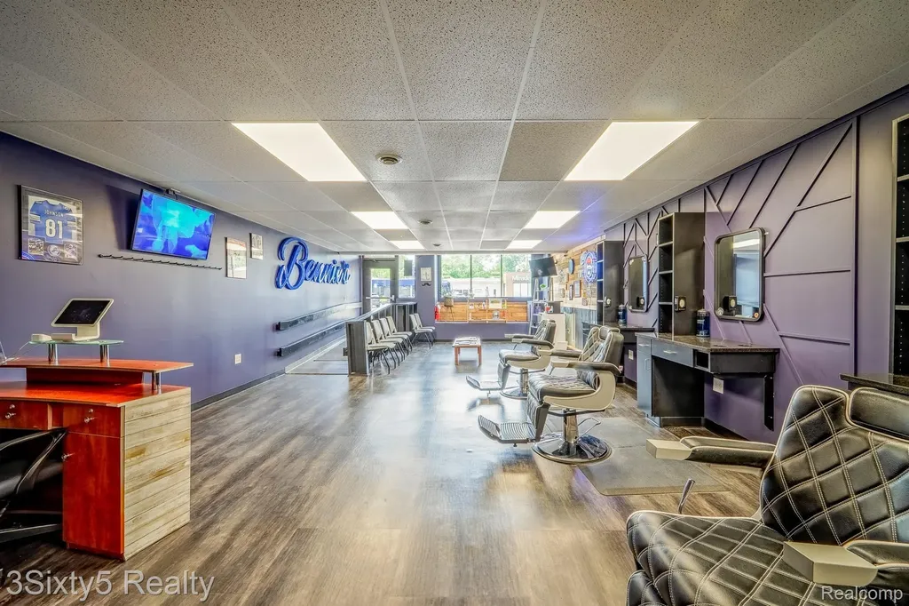 2235 West Road Trenton City MI 48183