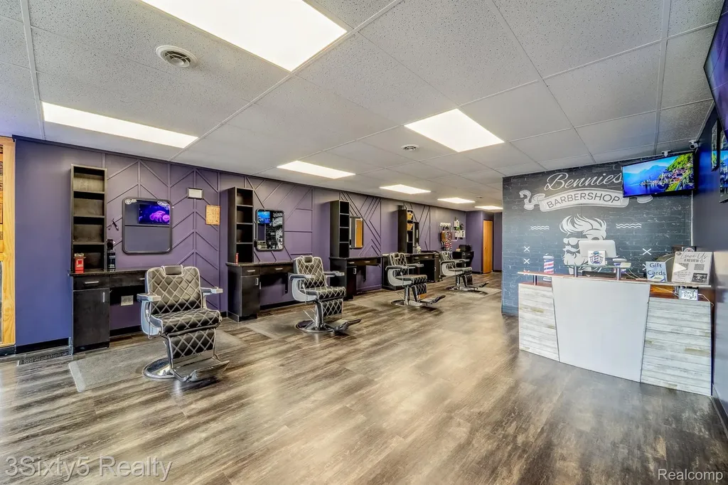2235 West Road Trenton City MI 48183