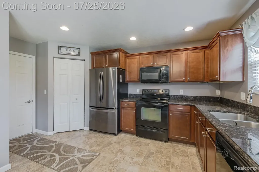 2550 Compton Drive Waterford Charter Township MI 48329
