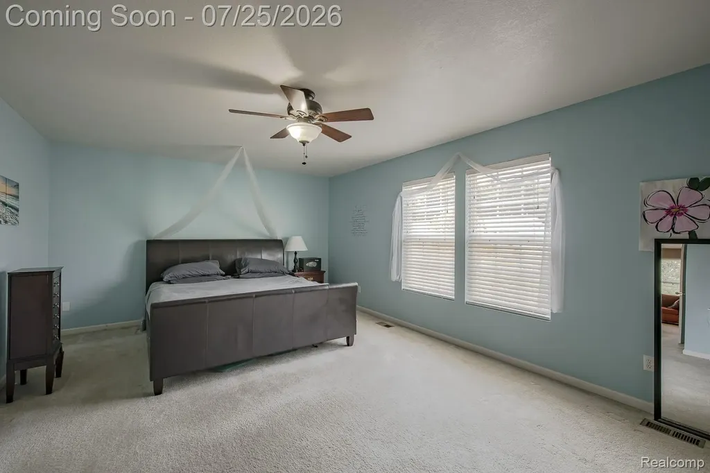 2550 Compton Drive Waterford Charter Township MI 48329