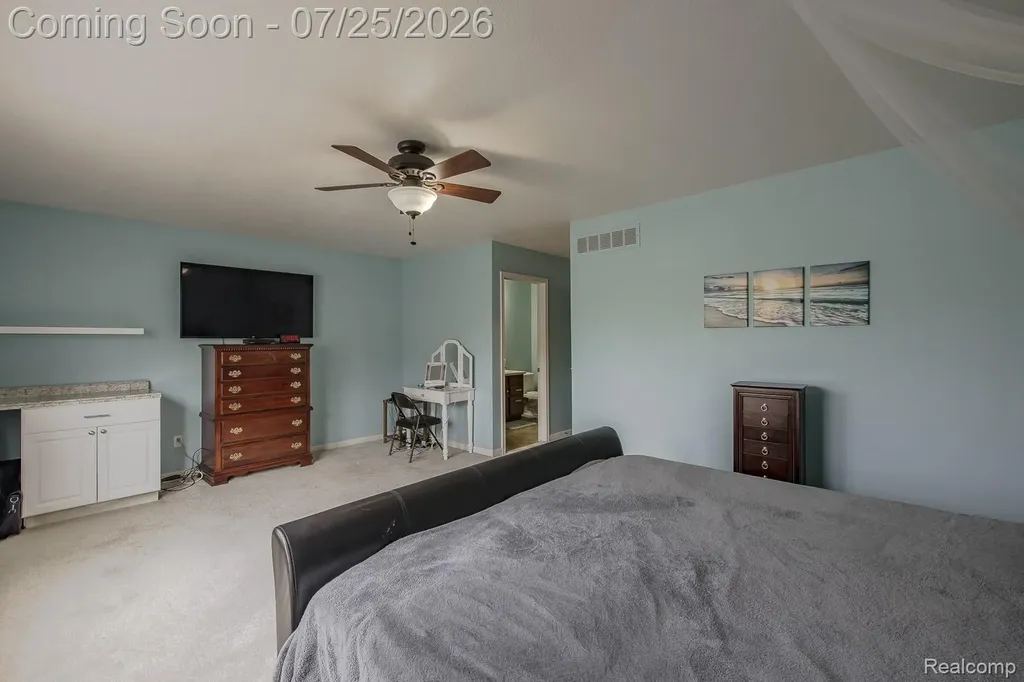 2550 Compton Drive Waterford Charter Township MI 48329