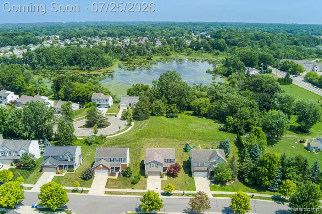 2550 Compton Drive Waterford Charter Township MI 48329