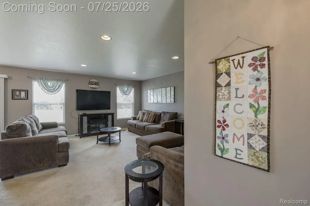 2550 Compton Drive Waterford Charter Township MI 48329